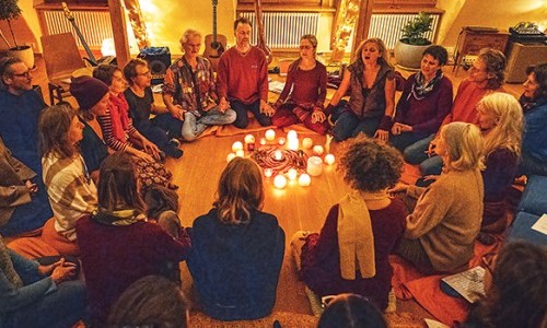 Mantra-Sing-Kreis