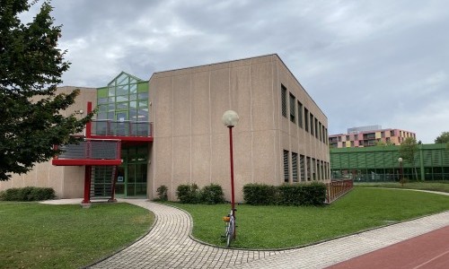 La Fontaine aux Souhaits - Aula du coll&egrave;ge de la Gradelle