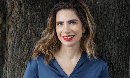 Dana Grigorcea: Tanzende Frau, Blauer Hahn