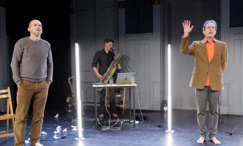 Das Doppel &ndash; Eine barf&uuml;ssige Groteske