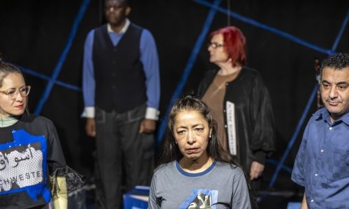 Der Vogel zweifelt nicht am Ort, zu dem er fliegt