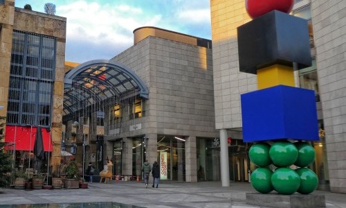 UBS Platz Metalli Zug