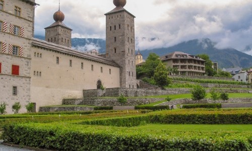 Oberwalliser Kellertheater