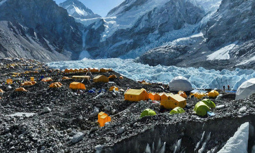 RTS 2: La folie de l'Everest
