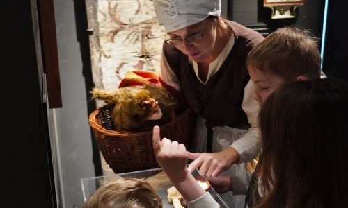 Familienf&uuml;hrung &laquo;Ita &ndash; eine Magd erz&auml;hlt&raquo;