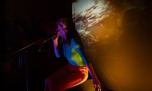 &laquo;Homo Freq&raquo;