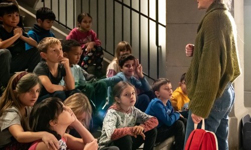 Story window &ndash; listen and discover