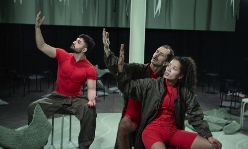 MOGLI ODER THIS WAY IS NOT THE WAY TO THE WATERFALL (WIRKLICH NICHT) - B&uuml;hnen Bern