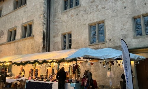 WEIHNACHTSM&Auml;RT IM HOF