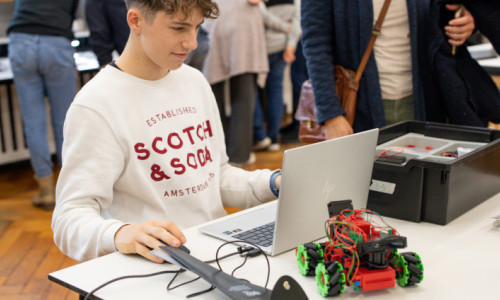 Talententwickler:innen Robotik (f&uuml;r Fortgeschrittene)