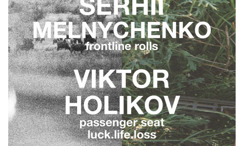 Fotografie Ausstellung: Viktor Holikof mit &laquo;passenger seat&raquo; und Serhii Melnychenko mit &laquo;frontline rolls&raquo;