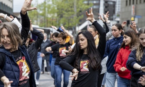 Das Tanzfest zu Gast im Theater am Gleis: Winterthur bewegt sorgf&auml;ltig