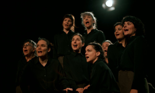 theagovia theater - Die weissen Zettel