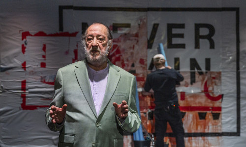 Julian Hetzel: Three Times Left is Right