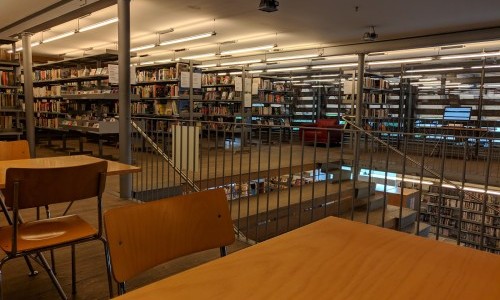 Bibliothek B&uuml;mpliz