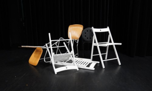 Mir wohned alle im gliiche Huus