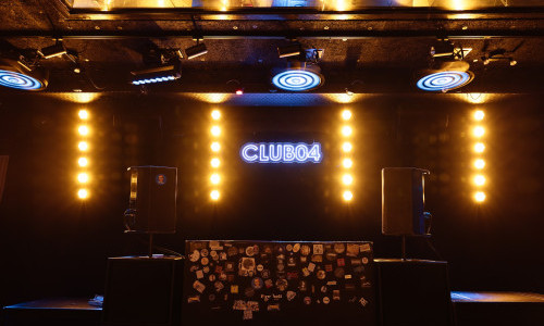 CLUB04