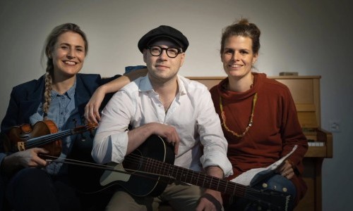 Stella und Sebastian mit Isa Fisch