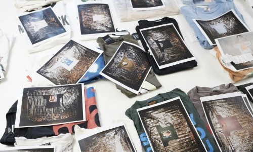 T-Shirt statt Leinwand: Kleidung als Anti-Kunst und Propagandafl&auml;che