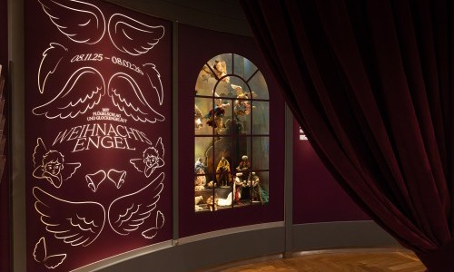 Weihnachtsengel – mit Flügelschlag und Glockengeläut: Besuch vom Santiglaus