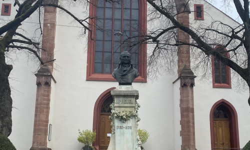 Hebel-Denkmal