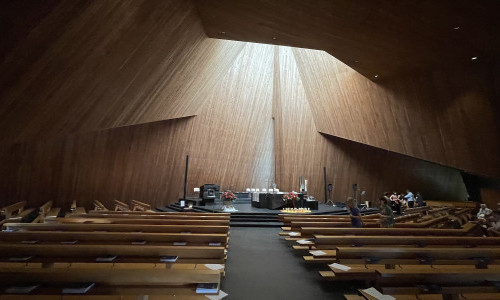 Saal der Katholischen Kirchgemeinde Maria Kr&ouml;nung, Carl Spitteler-Strasse 44, 8053 Z&uuml;rich
