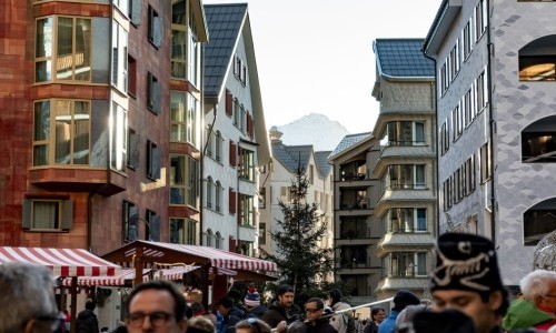 Wintermarkt Andermatt Reuss