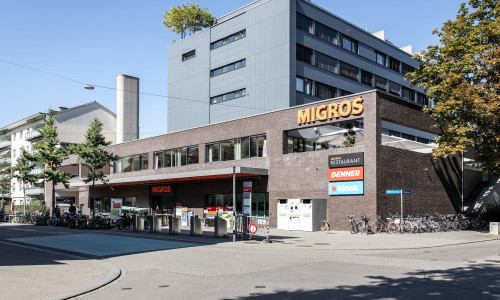 vor der Z&auml;hringer Migros